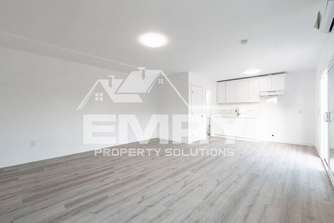 Photo - Comfy ADU for Rent in Fishburn Ave in Bell Amazing Deal House