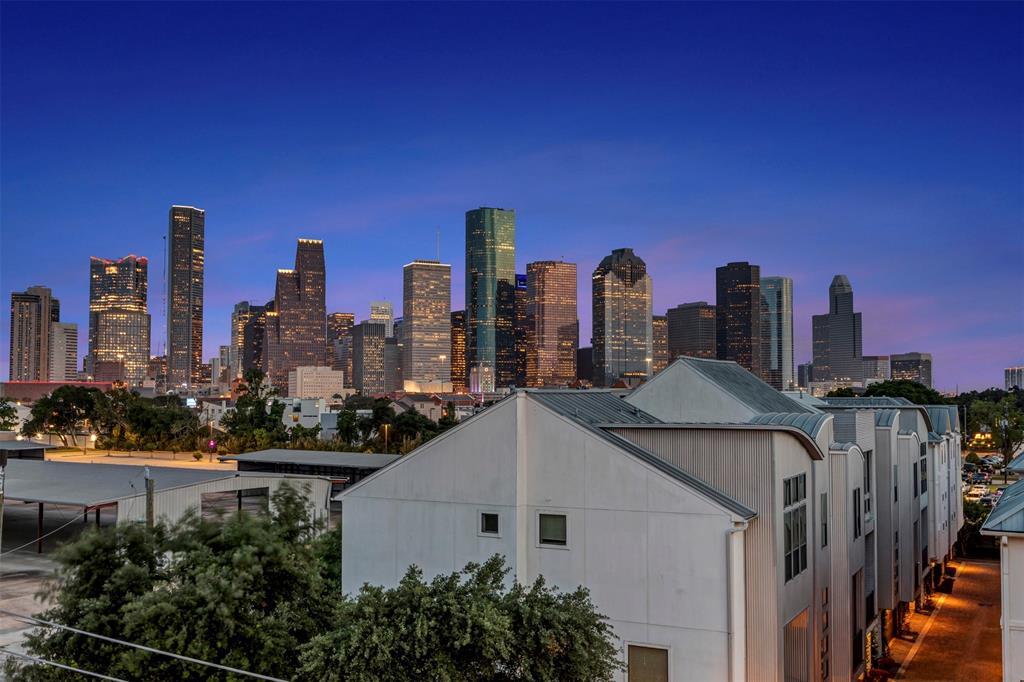 Foto principal - 1818 Dart St