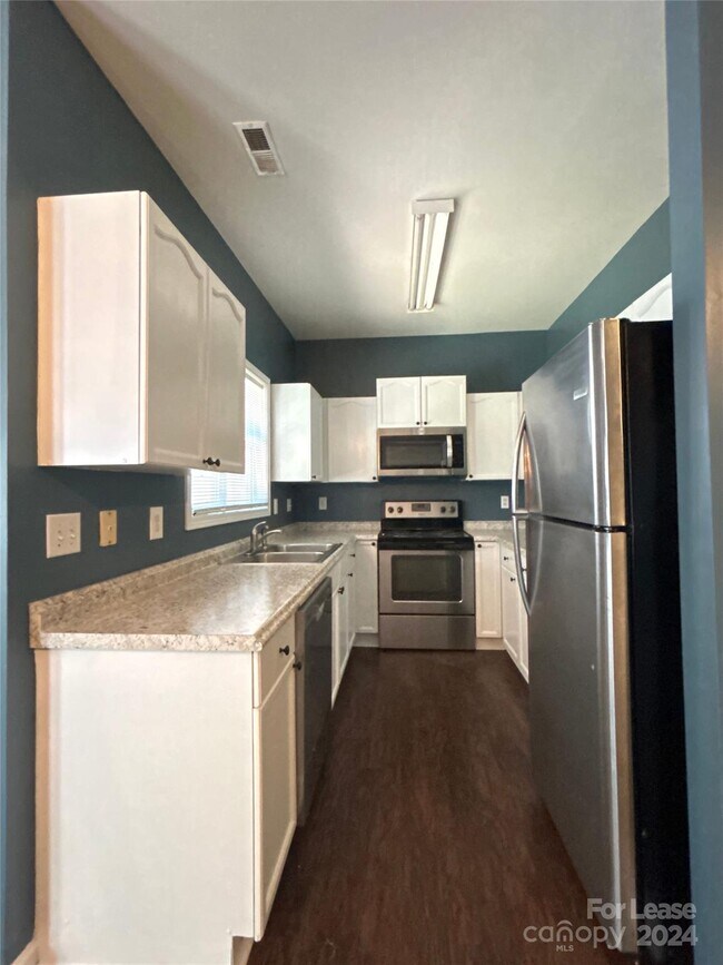Building Photo - 152 Deep Gap Ct