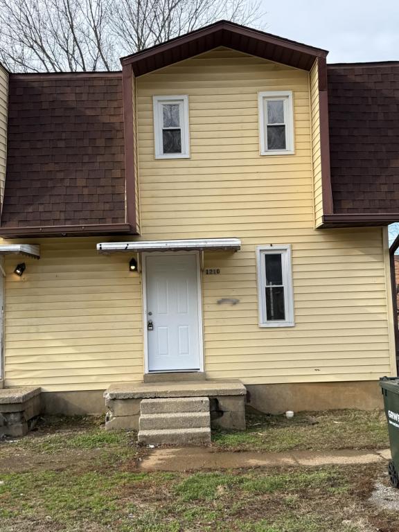 Building Photo - 1210 Clear Ridge Ln