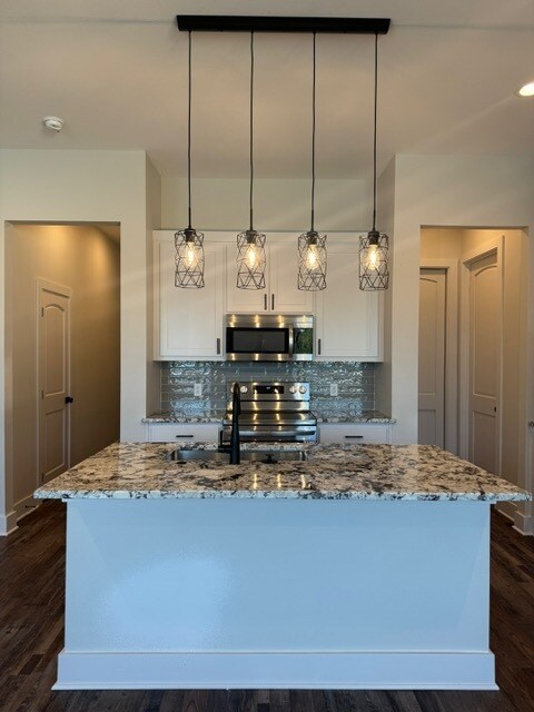 Foto del edificio - 3329 Skyview Dr