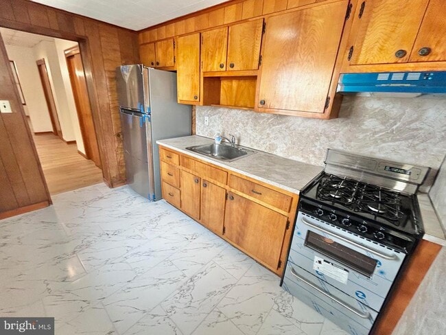 Building Photo - 149 2nd Ave