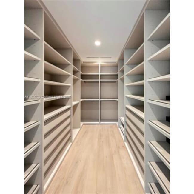 Building Photo - 345 W 46th St