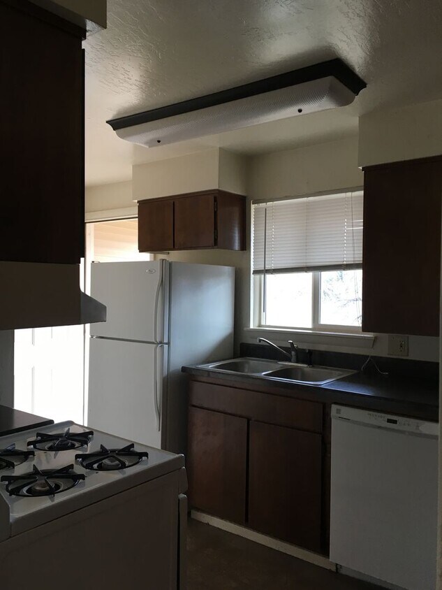 Foto del edificio - MF067-396/ 408 SE 7th- Tekk