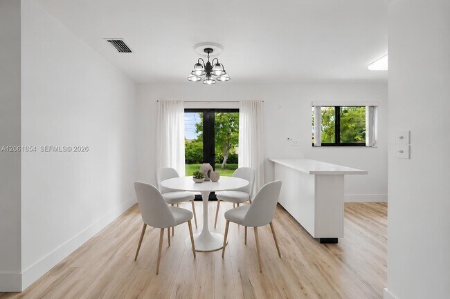 Foto del edificio - 5110 SW 106th Ave