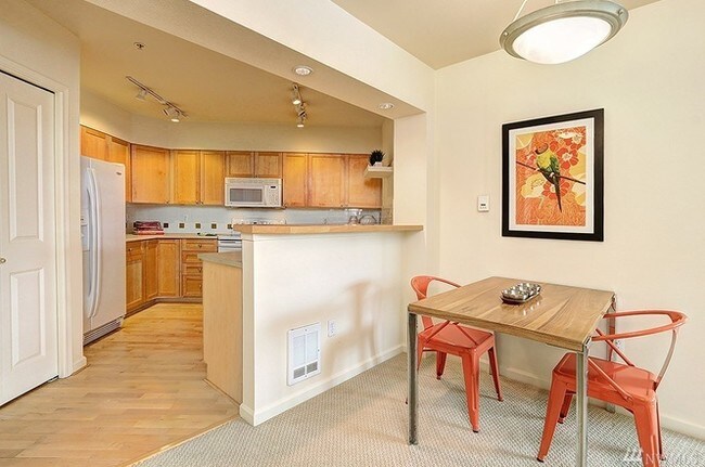 Foto del edificio - 1525 NW 57th St