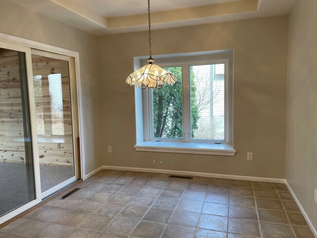 Nook - 910 Forest Edge Dr