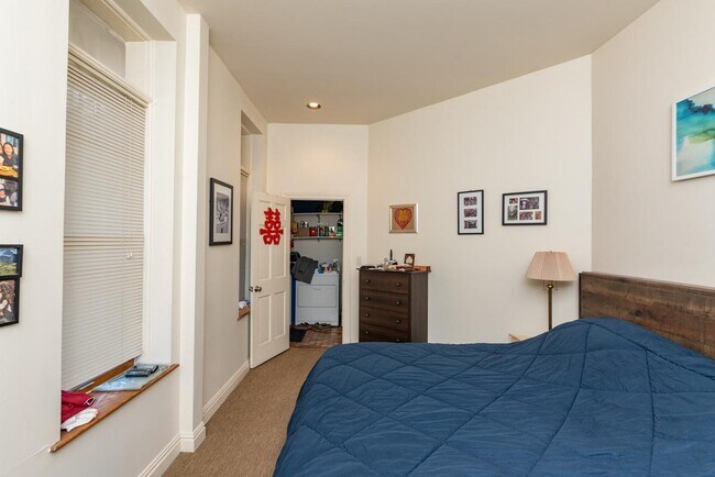 Foto del edificio - 2 bedroom in Chicago IL 60622