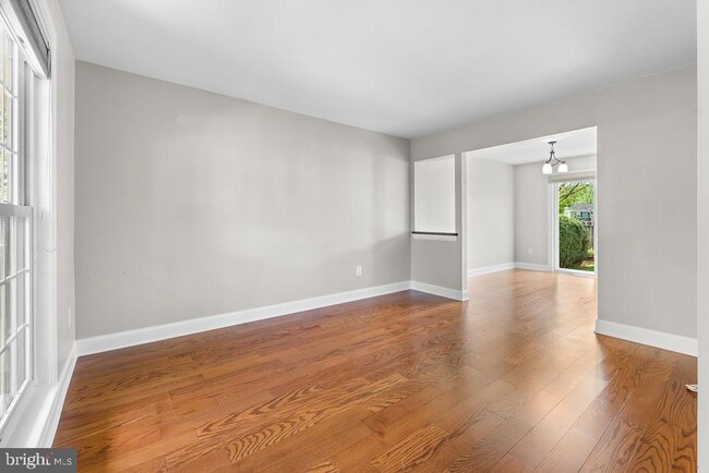Foto del edificio - 17429 Gallagher Way