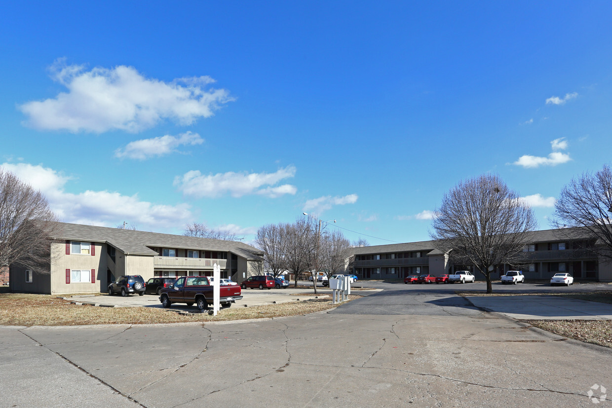 Primary Photo - Brook Ridge Apartments