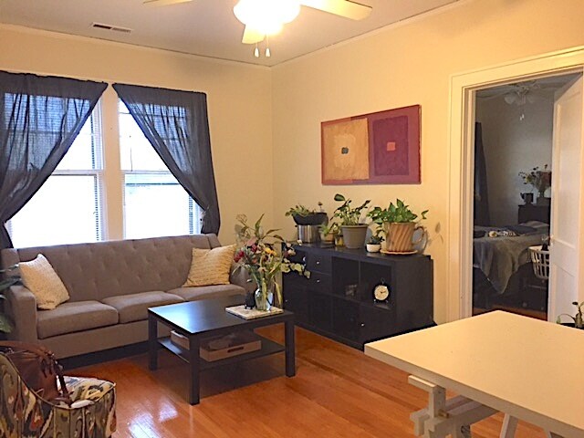 Foto del edificio - 1823 E 5th St