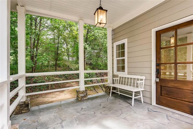 Building Photo - 9590 Roberts Dr