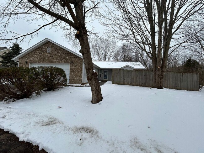 Building Photo - 1623 Lionheart Ln