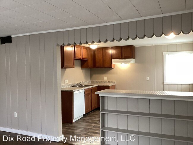Foto del edificio - 3 br, 1 bath House - 1950 Shaftesbury Road,