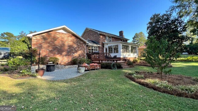 Building Photo - 1706 Murphy Ln