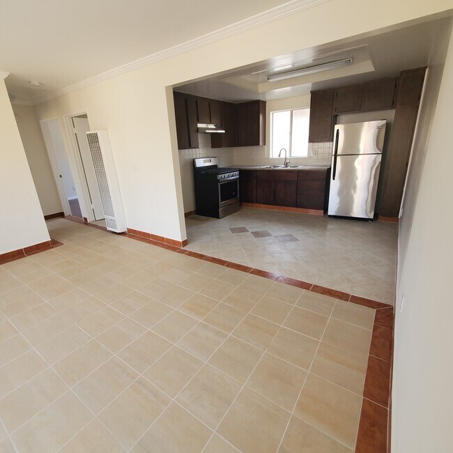 Foto del edificio - 626 N Kingsley Dr