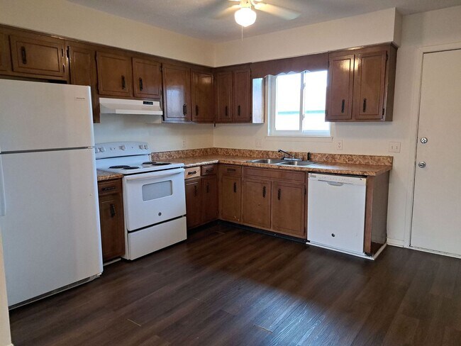 Foto del edificio - 3704 E 11th St