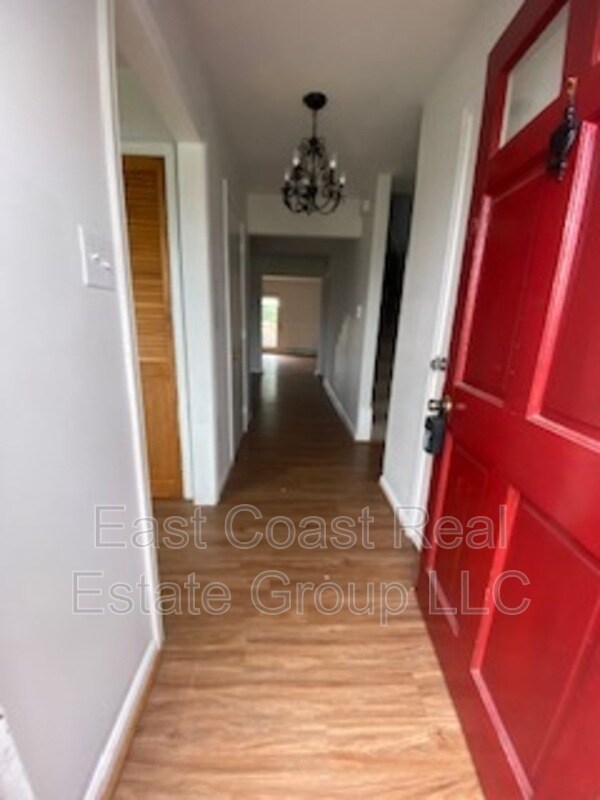Building Photo - 75 Boileau Ct