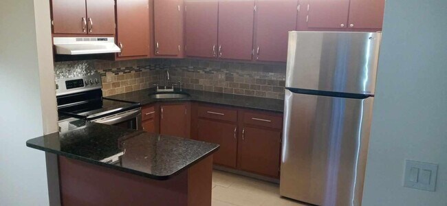 Foto del edificio - 436 Pine Glen Ln
