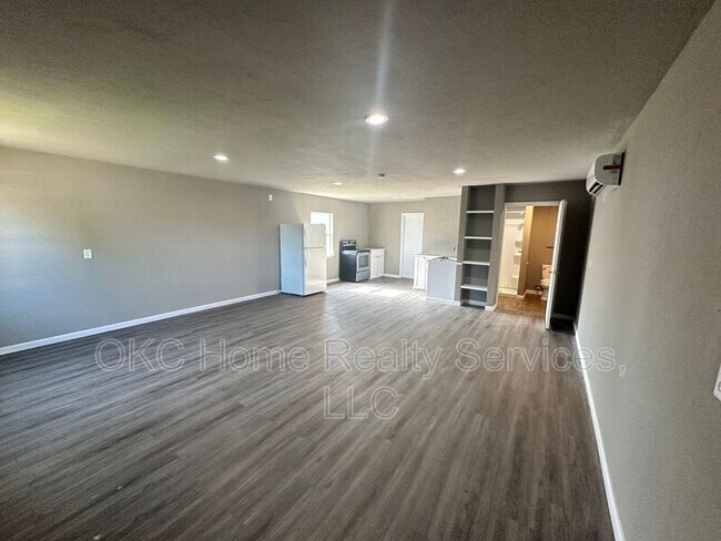 Foto del edificio - 1612 NE 24th St
