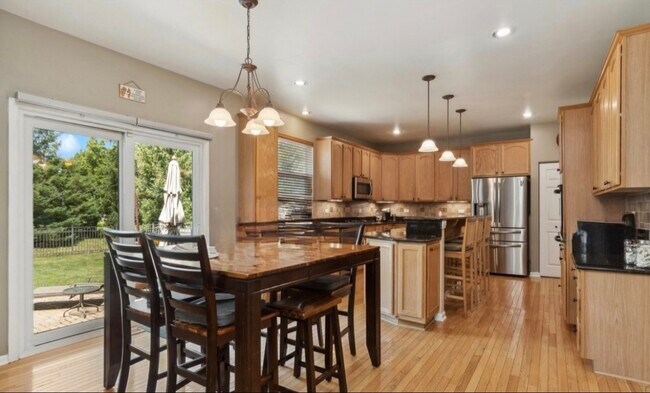 Foto del edificio - 841 Barclay Dr