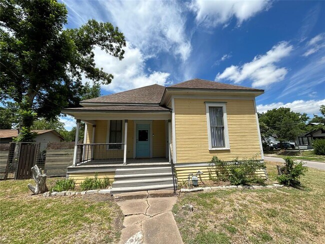 Building Photo - 1009 Kimbro St