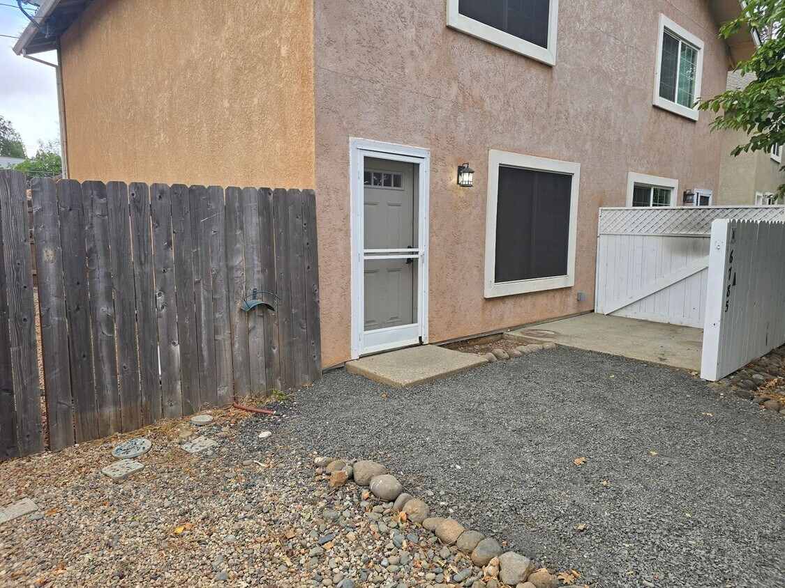 Foto principal - 6785 Indian Dr