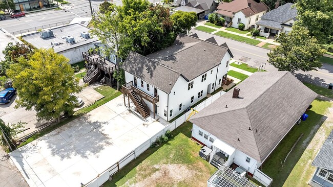 Building Photo - 4115 4th Ave S