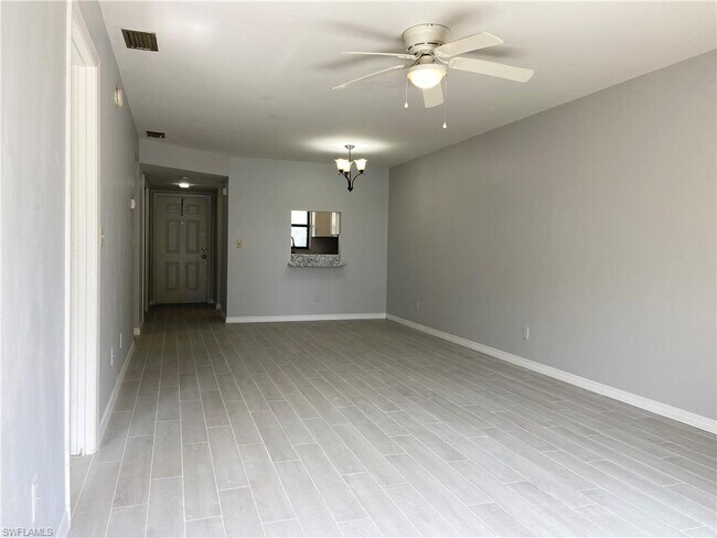 Building Photo - 136 Cape Coral Pkwy W