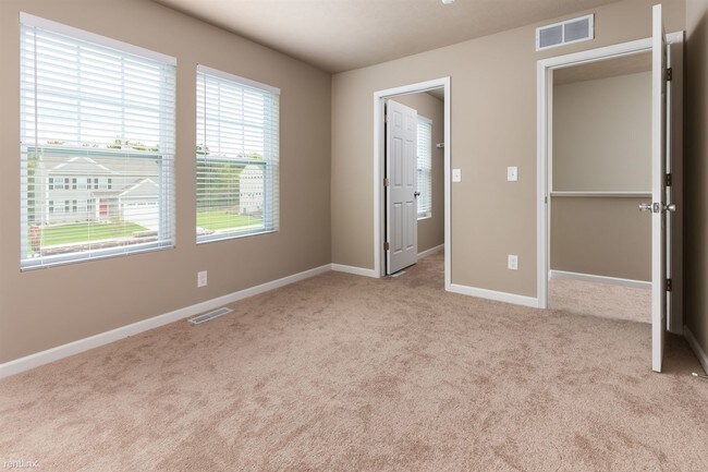 Foto del edificio - 1775 Crescent Pointe Dr SE