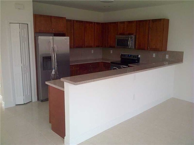 Foto del edificio - 9925 NW 10th St
