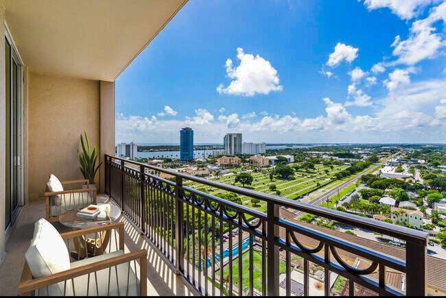 Building Photo - 550 Okeechobee Blvd