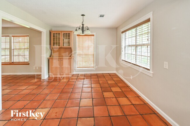 Foto del edificio - 4003 Chapel Square Dr