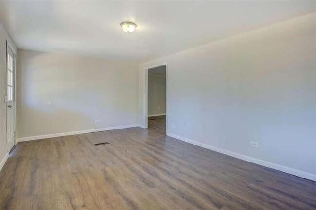 Building Photo - 201 Oglesby Bridge Rd SE