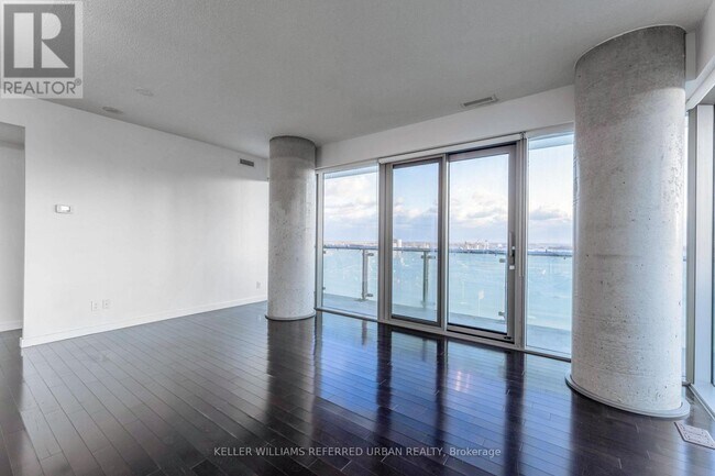 Photo du bâtiment - 70 Distillery Lane