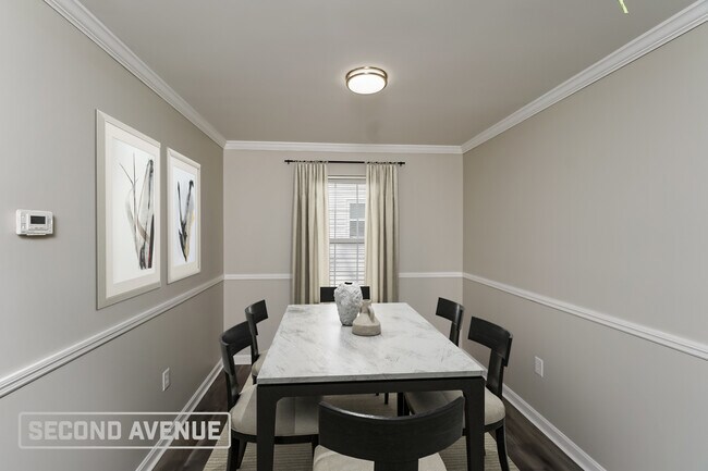 Foto del edificio - 1819 Duncan St