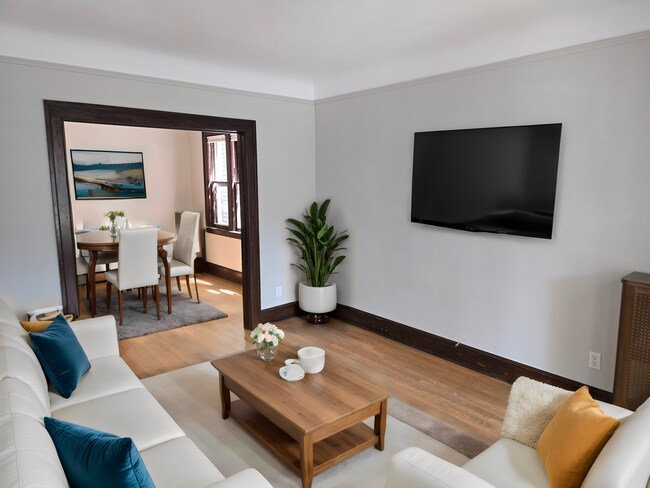 Foto del edificio - 848 Beaconsfield Ave
