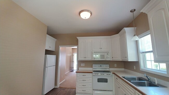 Foto del edificio - 1206 Stoneridge Ln