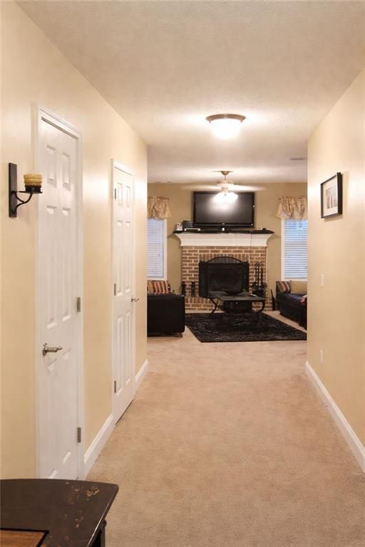 Foto del edificio - 3233 Glenloch Pl