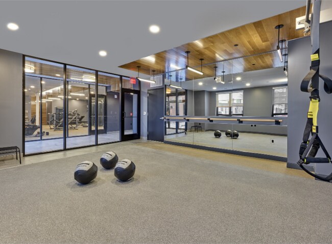 Building Photo - 375 communipaw