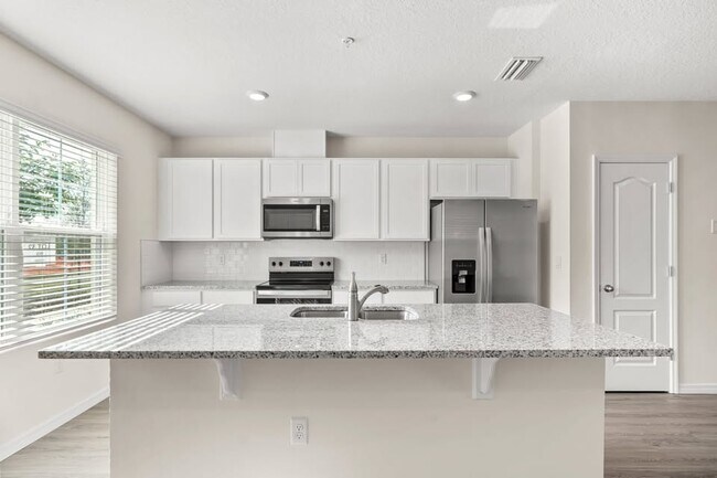 Foto del edificio - 2741 Flushing Dr