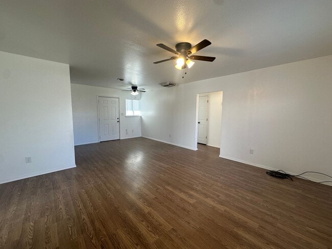 Foto del edificio - 3 Bedroom 1 Bathroom house for rent in Bloomfield