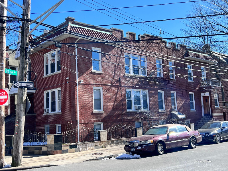 Primary Photo - 1030 Esplanade Ave
