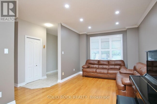 Building Photo - 55 Gleeson Way