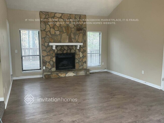Foto del edificio - 2055 Brookstone Ct
