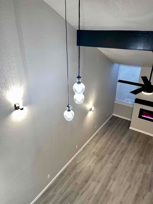 Foto del edificio - 1317 Catalpa Ln