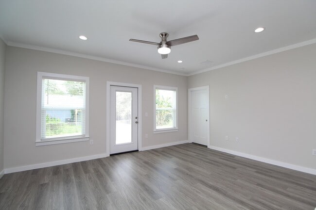 Foto del edificio - Spacious 3BR/2BA Home with Move-In Special...