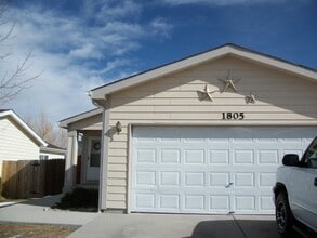 Building Photo - 1805 Appaloosa Dr