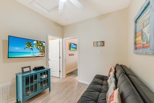 Foto del edificio - 15213 Beach Way Dr