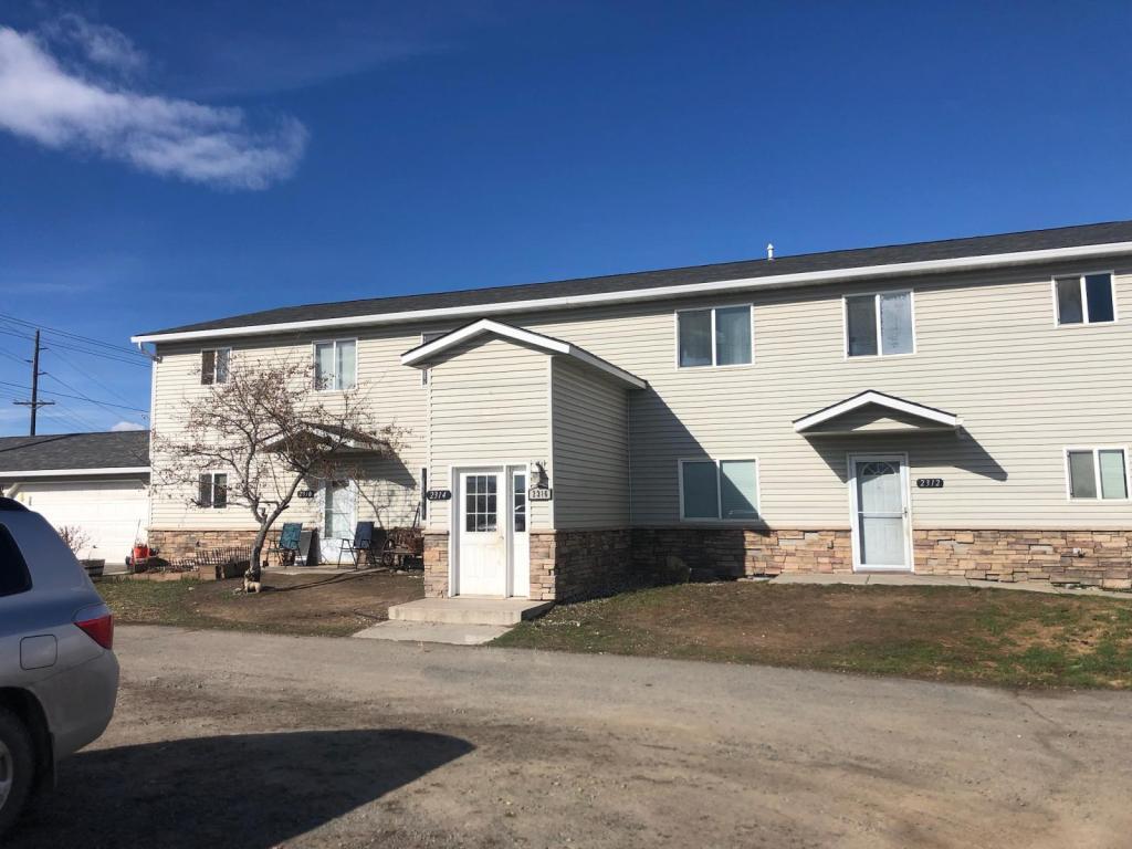 Primary Photo - 2316 Lake Helena Dr